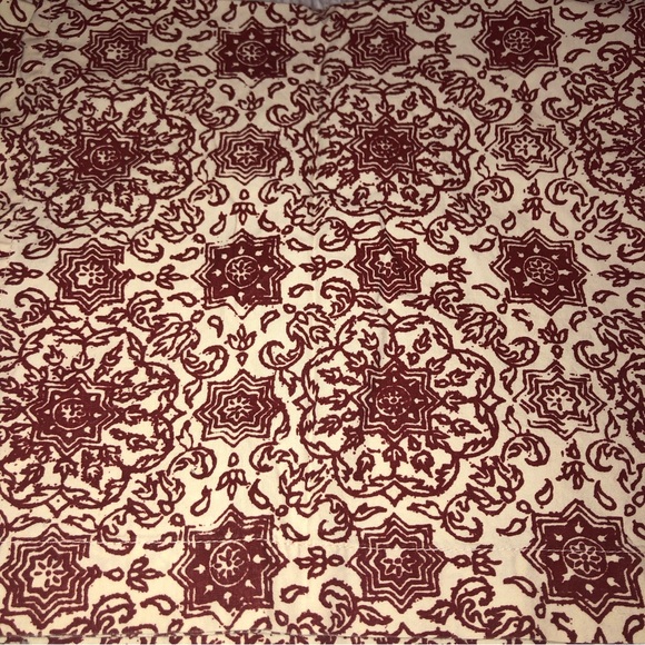 Pottery Barn Kristine Napkins 20x20 set of 2 - Picture 4 of 5